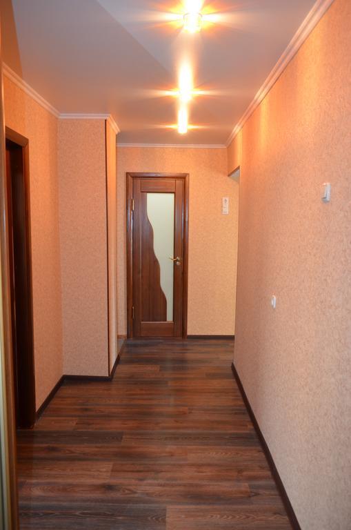 Apartment At Zhukova Street バラーナヴィチ エクステリア 写真